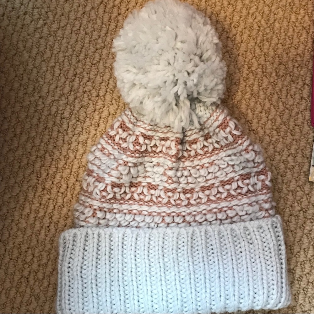 Winter beanie with Pom